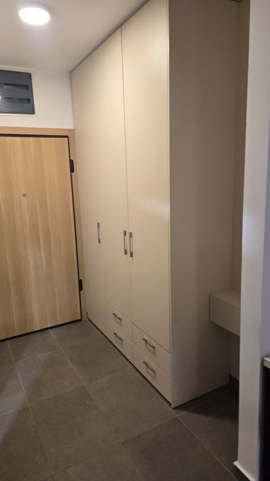 c6c00d9e-ec7d-414e-ab43-1b60bfffc9cf